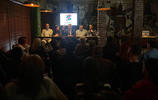 Detalj sa osnivačke Skupštine Srpske demokratije (Foto Srpska demokratija)