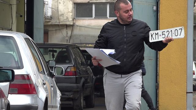 Izvršena preregistracija vozila na severu Kosova (Foto Kim)