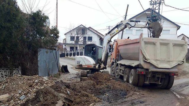 Radovi u Romskoj mahali (Foto Opštna Gračanica)