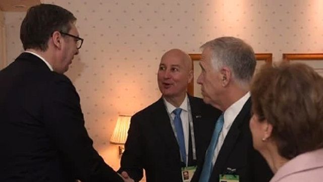Vučić u Minhenu sa senatorima (Foto Instagram, Budućnost Srbije AV)