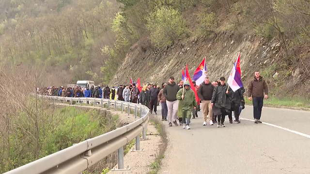 Grupa Srba sa Kosova na putu do Beograda (Foto N1)