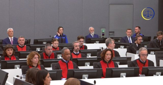 Bivši lideri OVK tokom izricanja presude (Foto printscr)