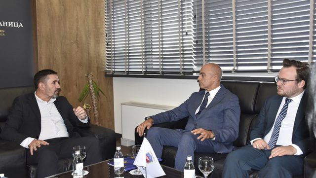 Novak Živić i Anter Lopes (Foto: Opština Gračanica)