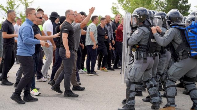 EULEKS i Kosovska policija tokom zajedničke vežbe kontrole mase i nemira u Prištini, ilustracija (Foto Fejsbuk@EULEX.KOSOVO)