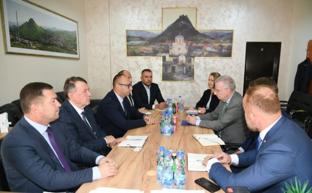 Srpska lista sa sefom misije EU na Kosovu (Foto Srpska lista)