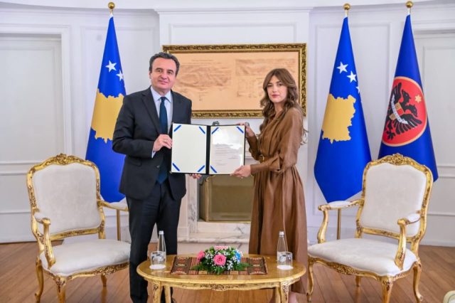 mandat-za-sastav-vlade-kurti-hadziju-1024x682