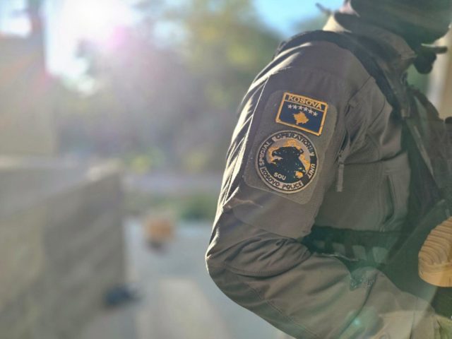 Devetoro uhapšeno u Zubinom Potoku zbog navodnih ratnih zločina (Foto: Policija Kosova)